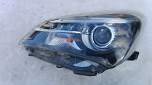 Load image into Gallery viewer, Frontscheinwerfer Toyota Yaris Links Scheinwerfer Headlight