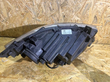 Laden Sie das Bild in den Galerie-Viewer, Frontscheinwerfer Mercedes-Benz Sprinter A9109060000 Links Headlight