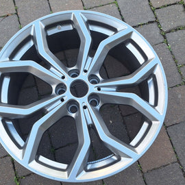 1x Alufelge 19 Zoll 7.5