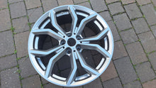 Load image into Gallery viewer, 1x Alufelge 19 Zoll 7.5" 5x112 32ET Glanz Graphit 6877328 BMW Rim Wheel FEL9768670487ka