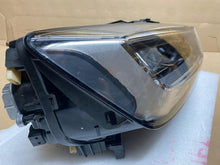 Load image into Gallery viewer, Frontscheinwerfer Audi Q2 81A941012 LED Rechts Scheinwerfer Headlight SCH1097374300rn