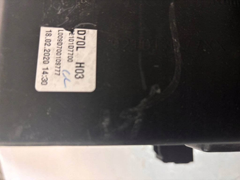 Frontscheinwerfer Hyundai Tucson 92101D7700 FALSE Scheinwerfer Headlight SCH4774200544pc