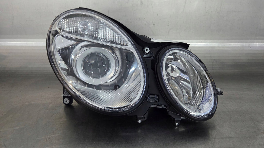 Frontscheinwerfer Mercedes-Benz W211 1437314390 Rechts Scheinwerfer Headlight SCH2752779401fs