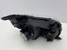 Laden Sie das Bild in den Galerie-Viewer, Frontscheinwerfer Mitsubishi Pajero IV 100-67018 Xenon Rechts oder Links