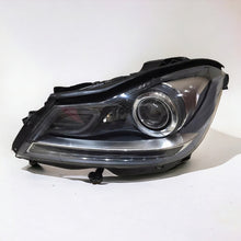 Laden Sie das Bild in den Galerie-Viewer, Frontscheinwerfer Mercedes-Benz A2048204339 Xenon Links Scheinwerfer Headlight