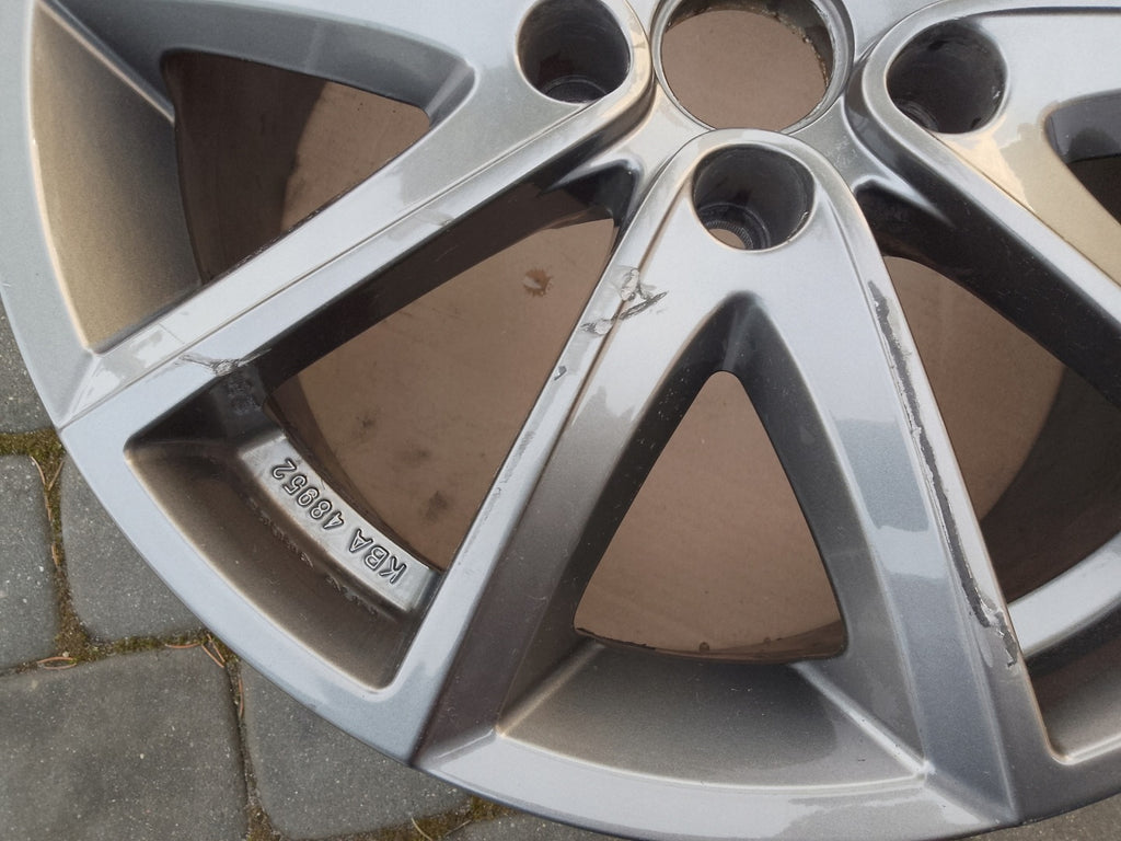 1x Alufelge 17 Zoll 7.5" 5x114.3 50ET Glanz Silber KBA48952 Mazda Cx30 Rim Wheel FEL6357461301ev