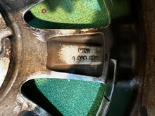 Laden Sie das Bild in den Galerie-Viewer, 1x Alufelge 17 Zoll 7.5" 5x112 52ET 6868276 Mini Countryman F60 Rim Wheel FEL6196246468dd