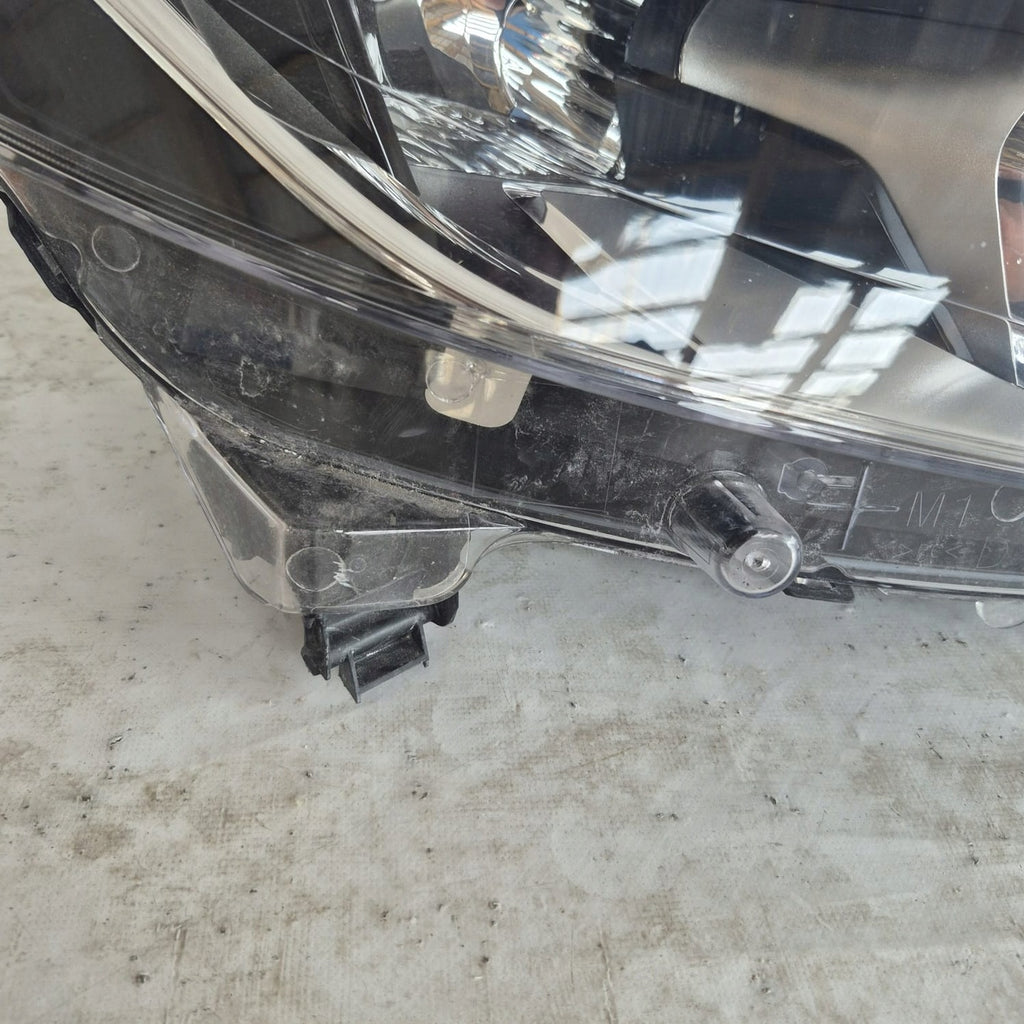 Frontscheinwerfer Peugeot 208 I 9810805880 Rechts Scheinwerfer Headlight SCH8609378355cn