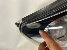 Laden Sie das Bild in den Galerie-Viewer, Frontscheinwerfer Opel Vivaro 9808567680 Rechts Scheinwerfer Headlight