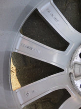 Laden Sie das Bild in den Galerie-Viewer, 1x Alufelge 18 Zoll 7.5" 5x112 51ET Glanz Silber 5E06010250 Skoda Iii Rim Wheel FEL6983577006gf