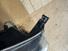 Load image into Gallery viewer, Frontscheinwerfer Ford Ranger EB3B-13W029 Rechts Scheinwerfer Headlight SCH2911010332kt