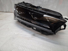 Laden Sie das Bild in den Galerie-Viewer, Frontscheinwerfer Skoda Superb 3P1941016B Rechts Scheinwerfer Headlight SCH5736177640rj