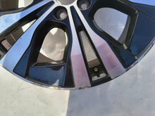 Laden Sie das Bild in den Galerie-Viewer, 1x Alufelge 18 Zoll 7.5&quot; 5x108 50 5ET 32209452 Volvo Rim Wheel