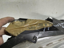 Laden Sie das Bild in den Galerie-Viewer, Frontscheinwerfer Iveco IV 5801375415 LED Rechts Scheinwerfer Headlight SCH9489676244ar