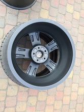 Laden Sie das Bild in den Galerie-Viewer, 4x Alufelge 18 Zoll 7.5" 5x112 37ET Glanz Silber 4G0601025M Audi A6 I Rim Wheel FEL4147327020tp