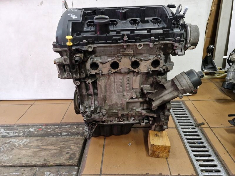 Motor Peugeot 308 I 10FGAH 1.4 Benzin Engine Unkomplett