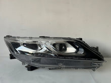 Laden Sie das Bild in den Galerie-Viewer, Frontscheinwerfer Mitsubishi Eclipse Cross W3153 Full LED Rechts Headlight