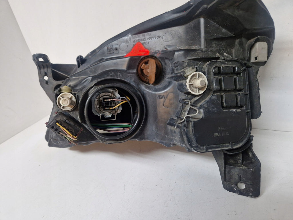 Frontscheinwerfer Opel Tigra 93164836 Rechts Scheinwerfer Headlight SCH2622750292bi