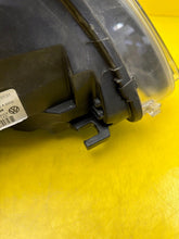 Laden Sie das Bild in den Galerie-Viewer, Frontscheinwerfer Seat Alhambra 7N5941753 Xenon Links Scheinwerfer Headlight SCH8194885173os