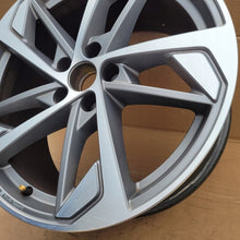 Laden Sie das Bild in den Galerie-Viewer, 1x Alufelge 19 Zoll 8.5" 5x112 83A601025 Audi Q3 Rim Wheel FEL7913411468fg