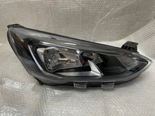 Laden Sie das Bild in den Galerie-Viewer, Frontscheinwerfer Ford Focus MX7B-13E014-CD LED Rechts Scheinwerfer Headlight