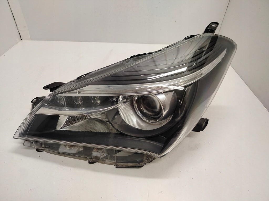 Frontscheinwerfer Toyota Yaris LED Ein Stück (Rechts oder Links) Headlight