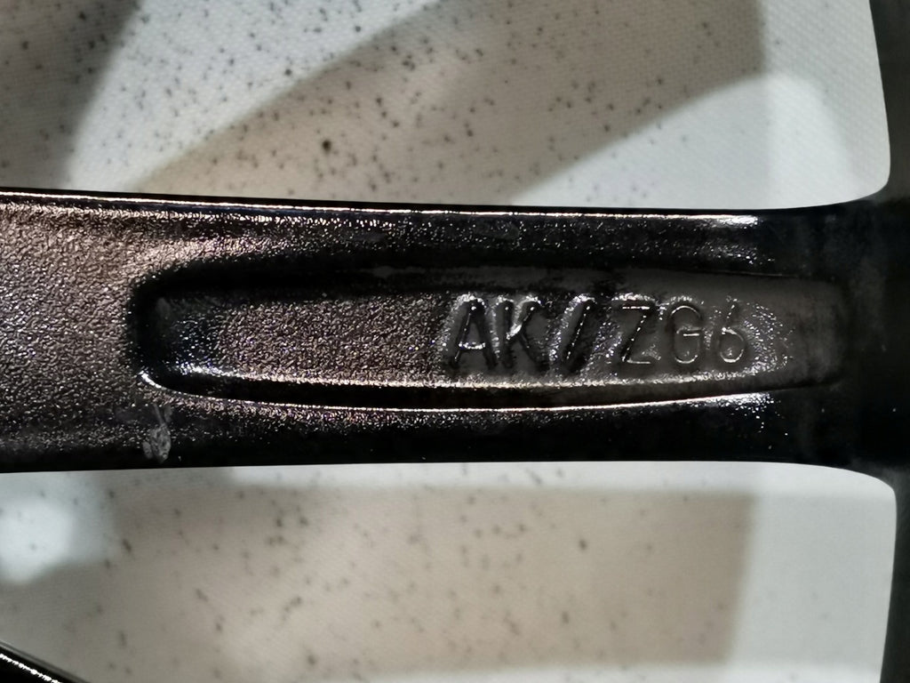 1x Alufelge 17 Zoll 7.0" 5x100 46ET 5JA601025AJ Skoda Fabia Iii Rim Wheel