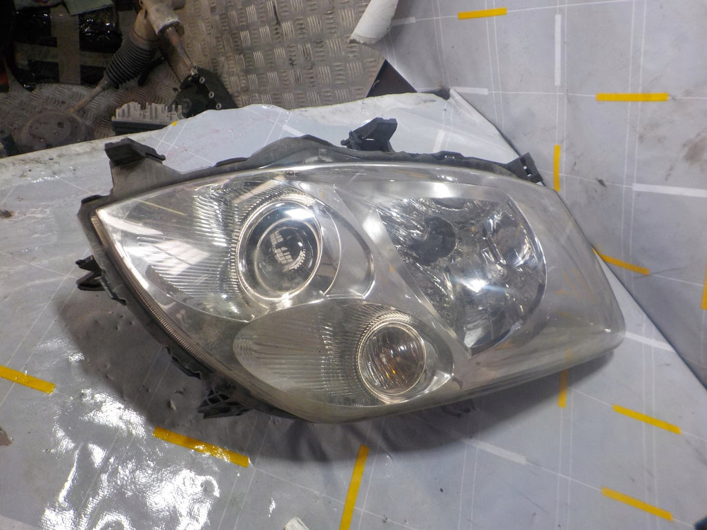 Frontscheinwerfer Toyota Auris 81110-02470 Rechts Scheinwerfer Headlight