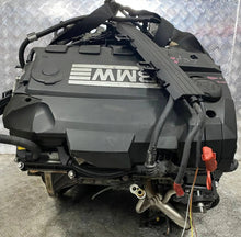 Laden Sie das Bild in den Galerie-Viewer, Motor BMW 3 E91 E90 N43B20 2.0 75TKm 2010 Benzin Engine Komplett