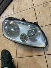 Laden Sie das Bild in den Galerie-Viewer, Frontscheinwerfer VW Caddy III Touran 2K0941005B Ein Satz Scheinwerfer Headlight SCH4928749074fu
