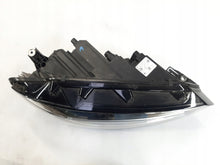 Laden Sie das Bild in den Galerie-Viewer, Frontscheinwerfer VW Touran 5TB941082A LED Rechts Scheinwerfer Headlight