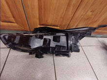 Laden Sie das Bild in den Galerie-Viewer, Frontscheinwerfer Hyundai I30 III 92102G4100 LED Rechts Scheinwerfer Headlight