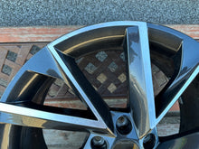 Load image into Gallery viewer, 1x Alufelge 19 Zoll 8.0&quot; 5x112 45ET 57A601025R Skoda Karoq Nu7 Rim Wheel