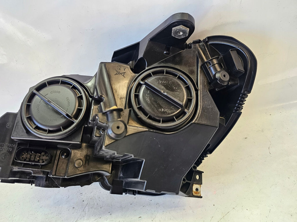 Frontscheinwerfer Mercedes-Benz W204 A2048209659 A2048807847 Rechts Headlight SCH2356953365ch