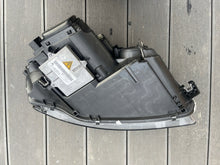 Load image into Gallery viewer, Frontscheinwerfer Audi A3 8P0941003D Xenon Links Scheinwerfer Headlight