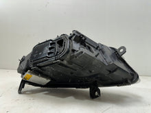 Laden Sie das Bild in den Galerie-Viewer, Frontscheinwerfer Audi A6 C6 78237AA Xenon Links Scheinwerfer Headlight