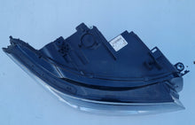 Laden Sie das Bild in den Galerie-Viewer, Frontscheinwerfer VW Tiguan 5NB941036G Rechts Scheinwerfer Headlight SCH5814891634lo