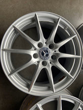 Load image into Gallery viewer, 4x Alufelge 17 Zoll 6.5" 5x112 49ET Glanz Silber A2464010102 Mercedes-Benz Mb FEL3632554702ty