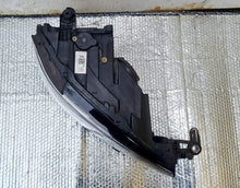 Laden Sie das Bild in den Galerie-Viewer, Frontscheinwerfer VW T-Roc 2GA941036H LED Rechts Scheinwerfer Headlight SCH5028116451hq