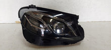 Laden Sie das Bild in den Galerie-Viewer, Frontscheinwerfer Mercedes-Benz W213 A2139067606 LED Rechts Headlight SCH2044724463lc