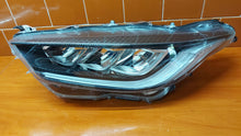 Load image into Gallery viewer, Frontscheinwerfer Toyota Yaris LED Ein Stück (Rechts oder Links) Headlight
