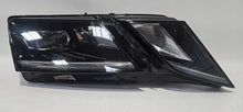 Laden Sie das Bild in den Galerie-Viewer, Frontscheinwerfer Skoda Octavia III 5E1941016 Full LED Rechts Headlight SCH5266468236zk