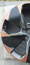 Laden Sie das Bild in den Galerie-Viewer, 1x Alufelge 19 Zoll 7.5" 5x112 50ET Glanz Schwarz 10E601025J Cupra Born I FEL3876291349kt