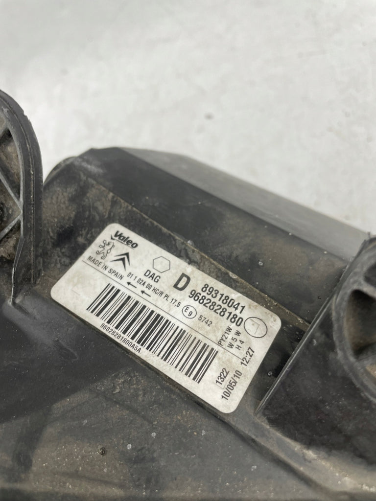 Frontscheinwerfer Citroën Berlingo 89318041 Rechts Scheinwerfer Headlight SCH8844307745hl