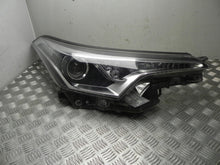 Laden Sie das Bild in den Galerie-Viewer, Frontscheinwerfer Toyota C-Hr 81110-F4011 Rechts Scheinwerfer Headlight SCH5626395357gt