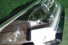 Load image into Gallery viewer, Frontscheinwerfer VW T-Roc 2GA941035AR Ein Stück (Rechts oder Links) Headlight SCH3614368938ni