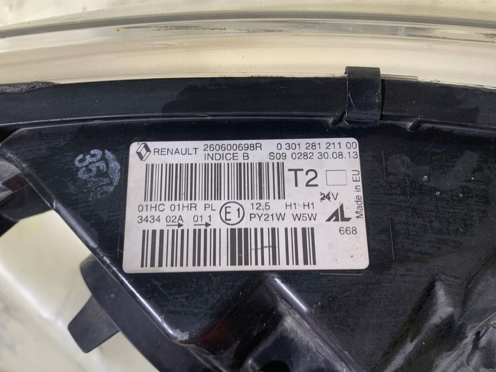 Frontscheinwerfer Renault Captur 260600698R 030128121100 Links Headlight SCH9729309231qa