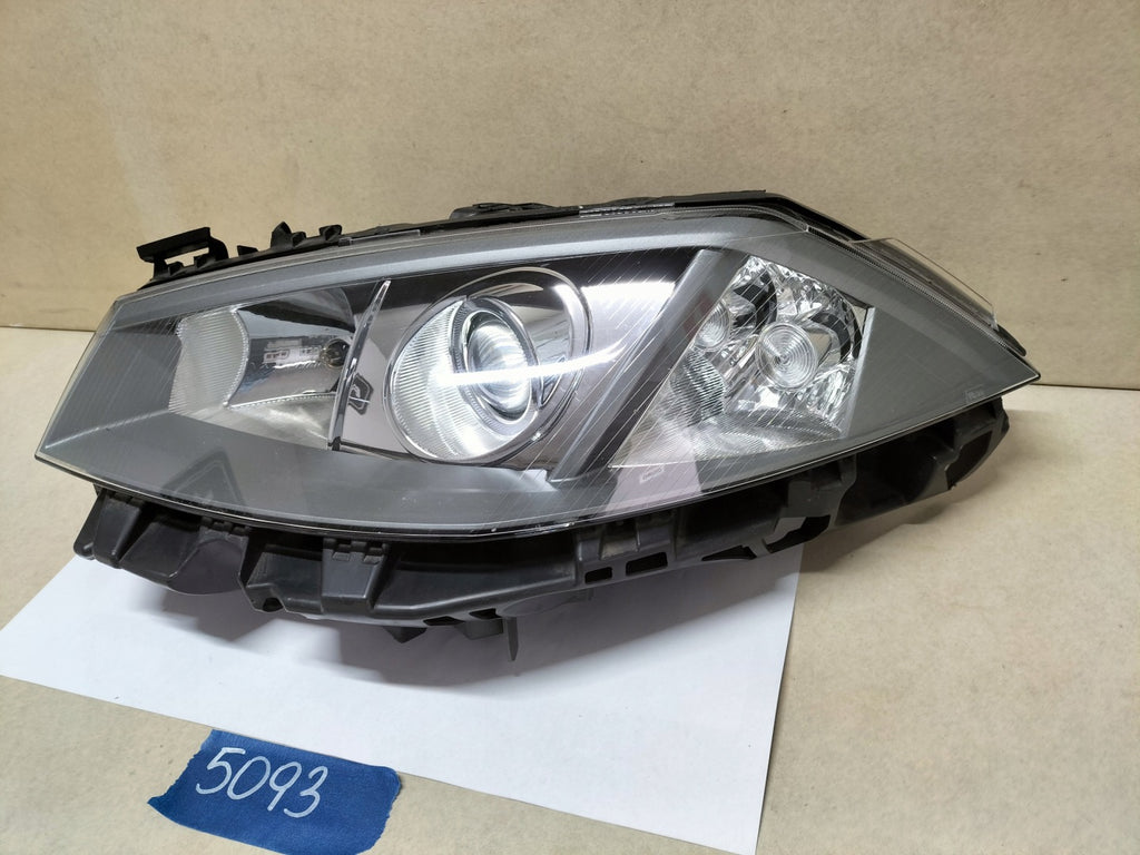 Frontscheinwerfer Renault Megane II 89307030 Xenon Links Scheinwerfer Headlight SCH9222052815mq