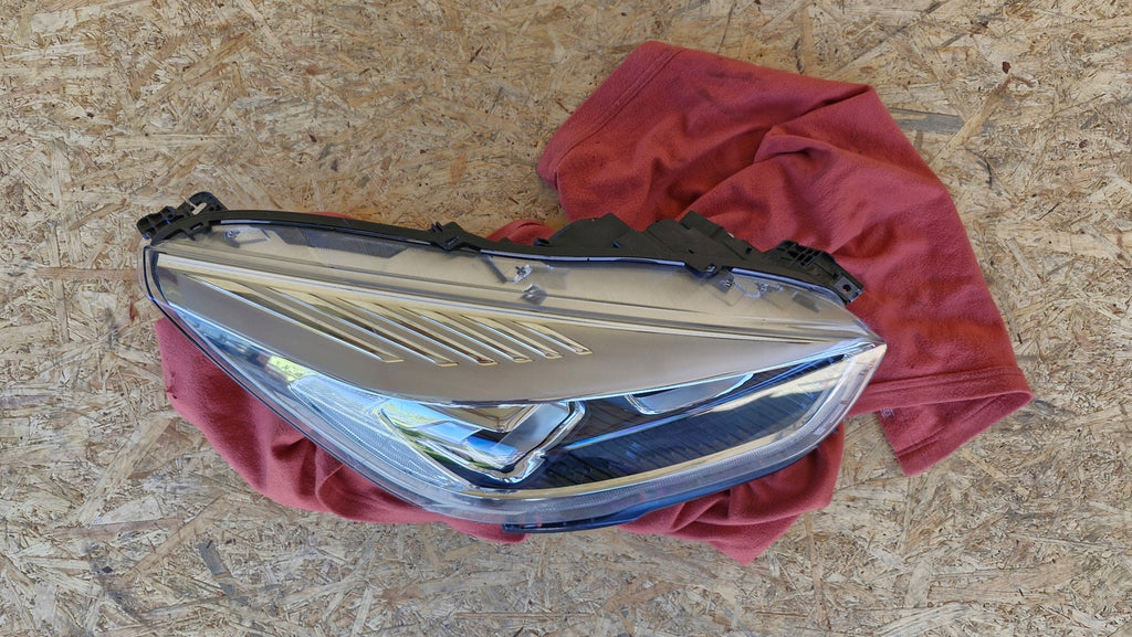 Frontscheinwerfer Ford Kuga GV41-13W029-CH Rechts Scheinwerfer Headlight