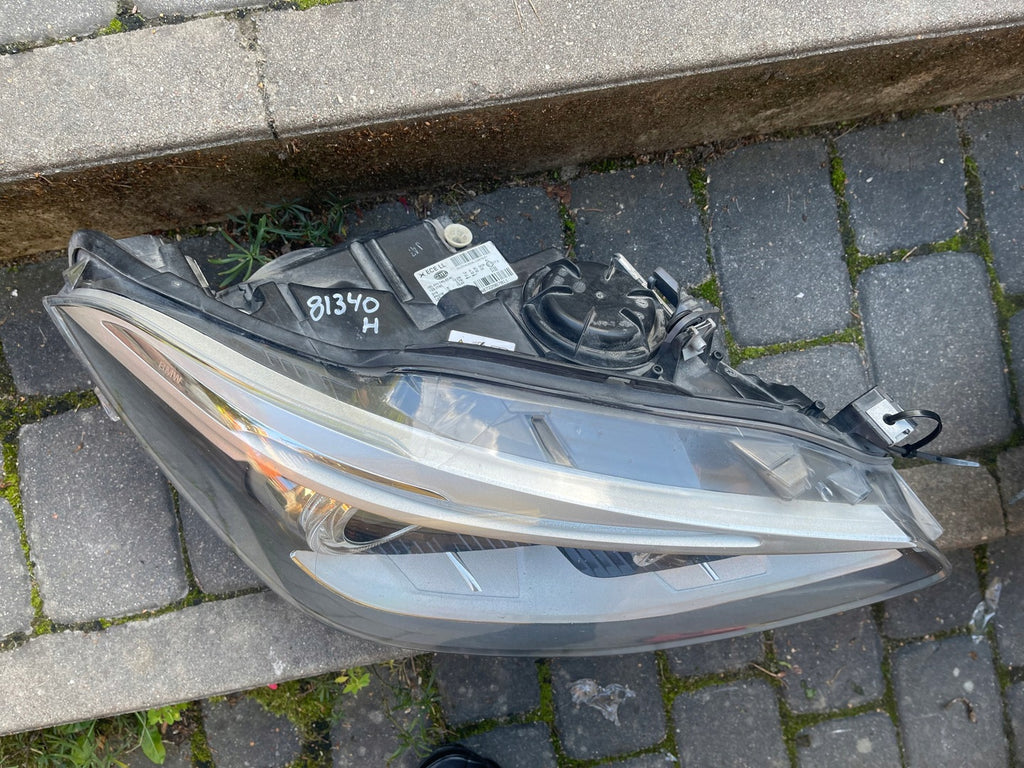 Frontscheinwerfer BMW F21 F20 A8722967811 A9722967711 Xenon Rechts oder Links SCH9811793968yj